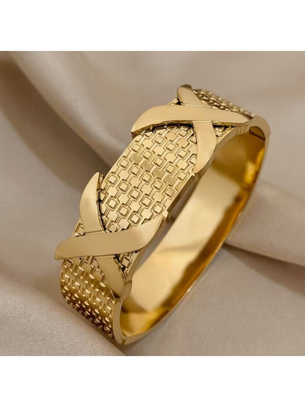 Luxury Modern Stainless Gold Plated Steel Bracelet Thick Wide Chunky Bracelet